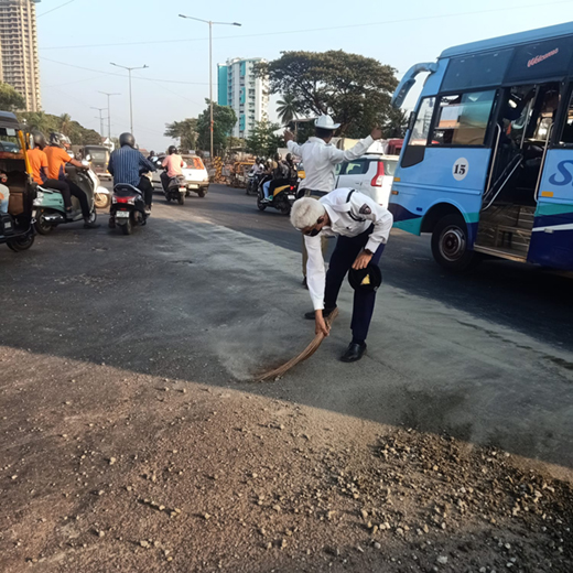 Traffic warden